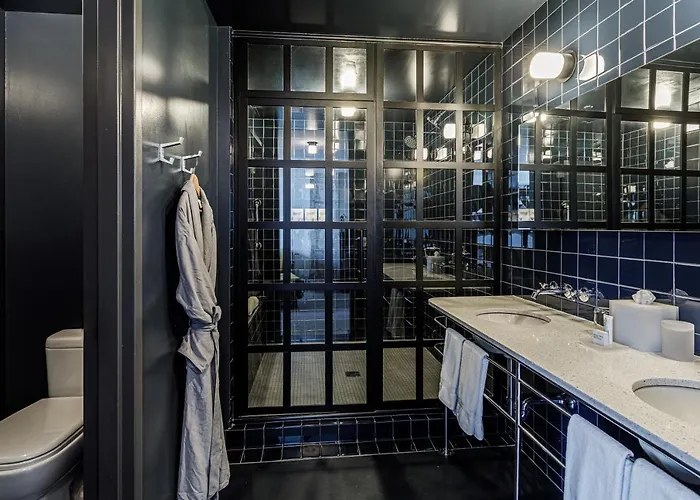 The Emily Hotel 4*