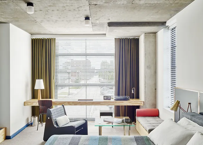 The Emily Hotel 4*