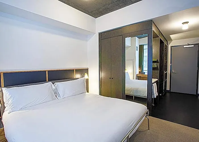 Hotel The Emily 4*